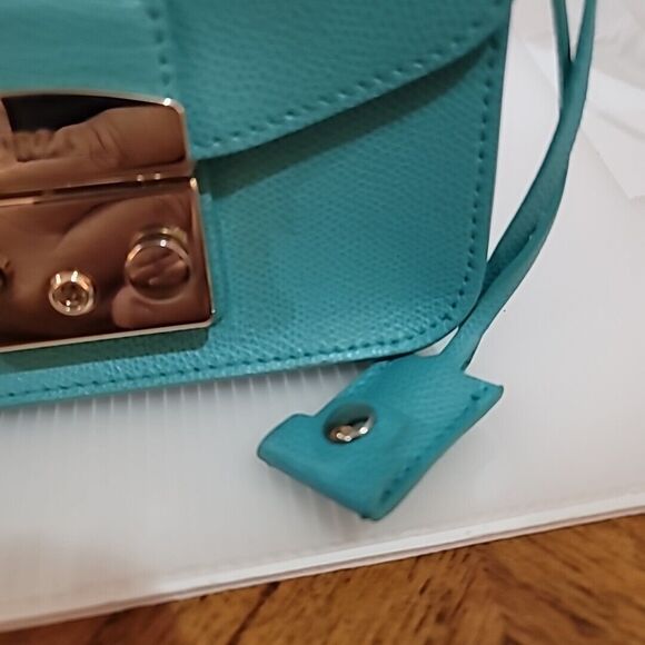 Furla Metropolis Mini Crossbody Pebbled Leather W/Chain Aqua Excellent Used Cond - Picture 5 of 16